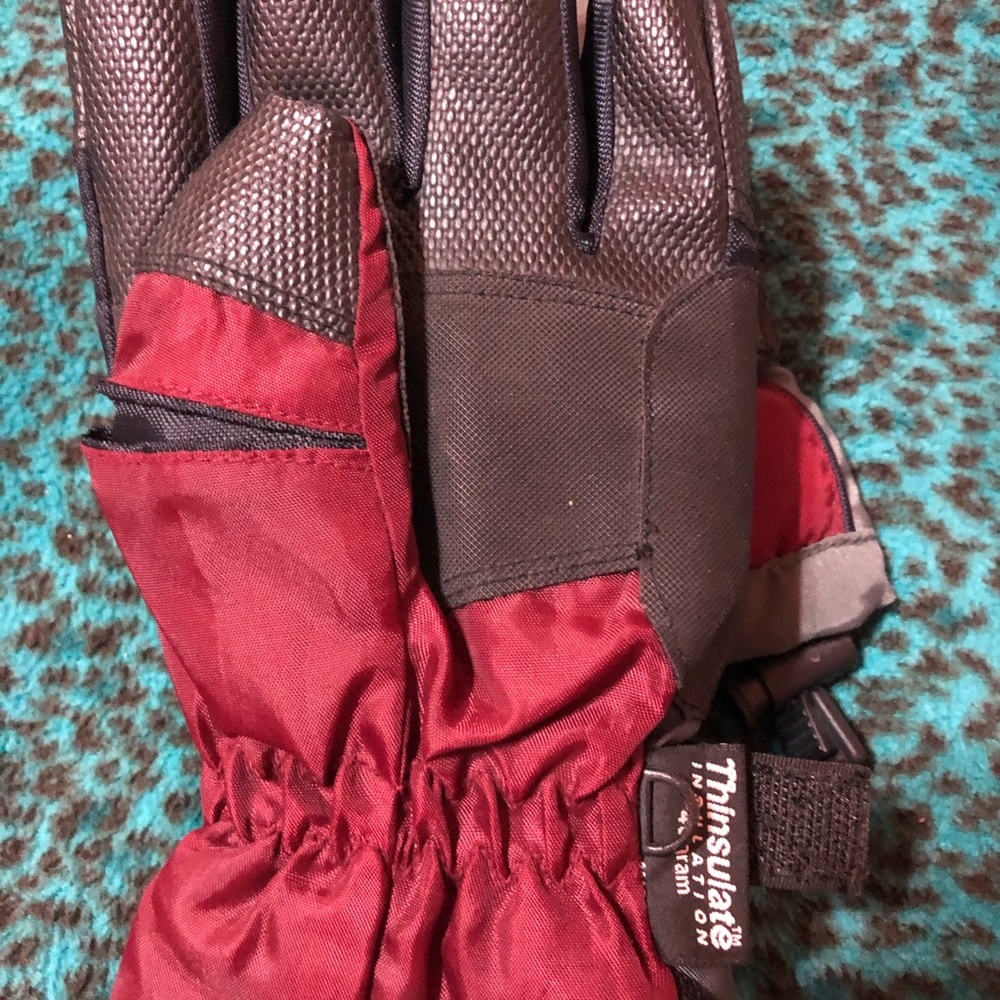 Winter Gloves - Picture 4 of 4